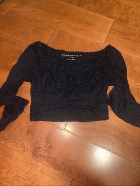AEROPOSTALE BLACK CROPPED LONGSLEEVE TOP